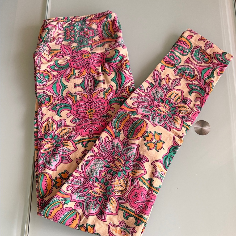 LuLaRoe OS Leggings with Pink and Green Floral Pattern